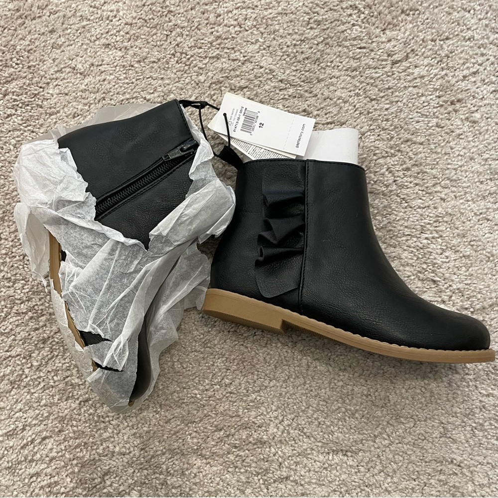 NWT Gap kids Black Ruffle Ankle Boots, size 12